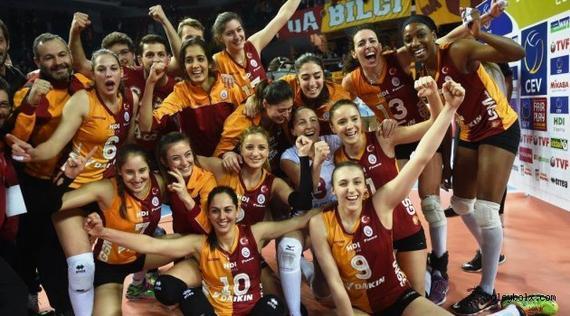  多特青春风暴横扫老牌劲旅  